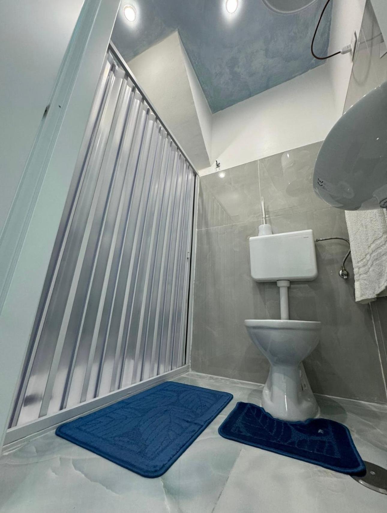 B&B Raffaele Napoli Bagian luar foto